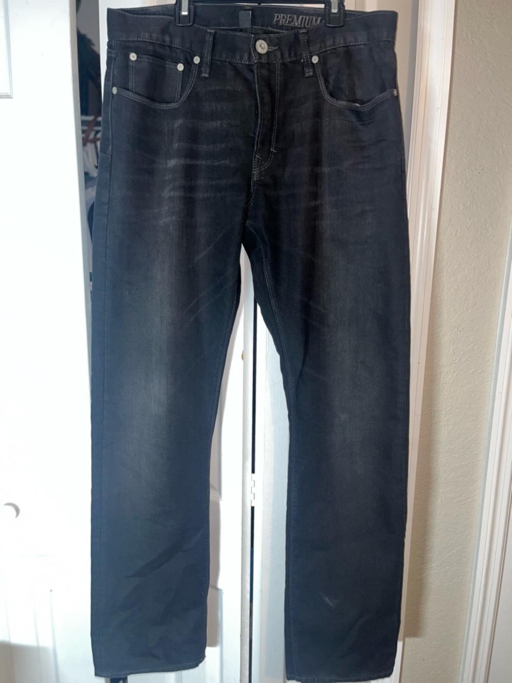Men's Gap premium straight jeans 32x32 
 black